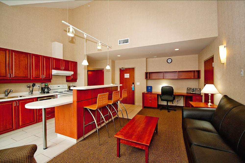 Residence&Conference Centre - Kamloops Extérieur photo