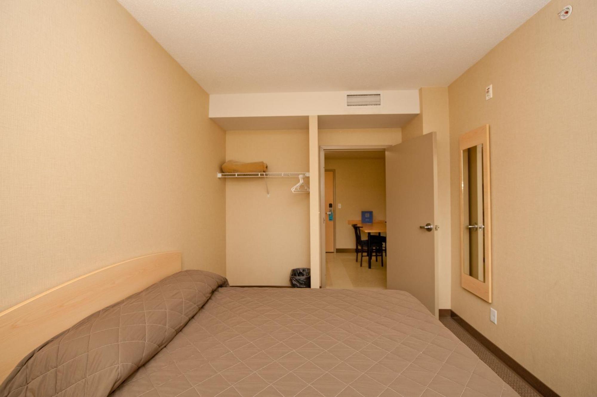Residence&Conference Centre - Kamloops Extérieur photo