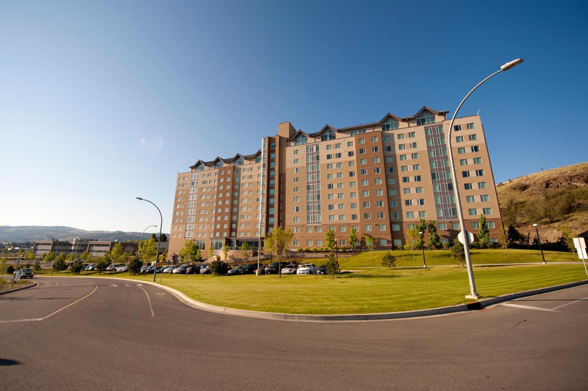 Residence&Conference Centre - Kamloops Extérieur photo