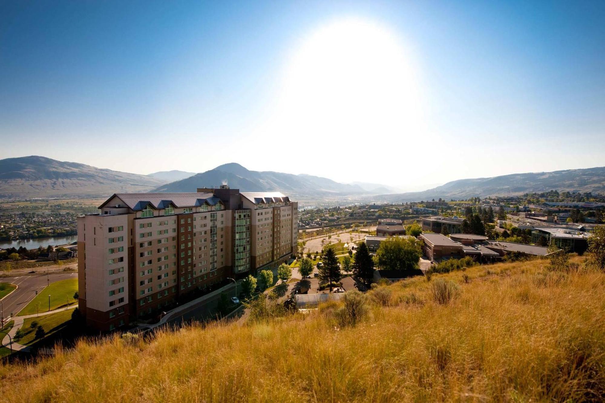 Residence&Conference Centre - Kamloops Extérieur photo