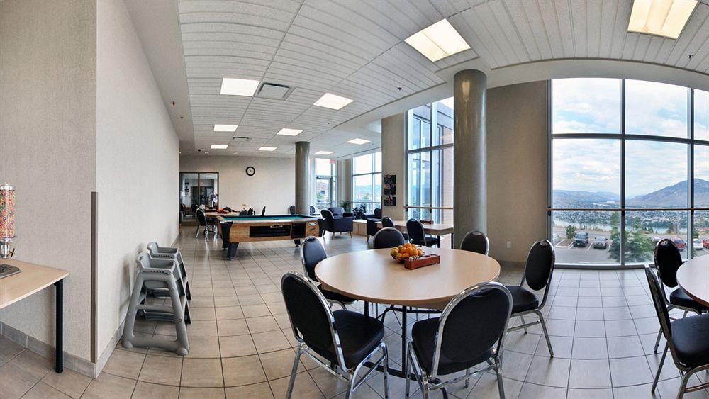 Residence&Conference Centre - Kamloops Extérieur photo