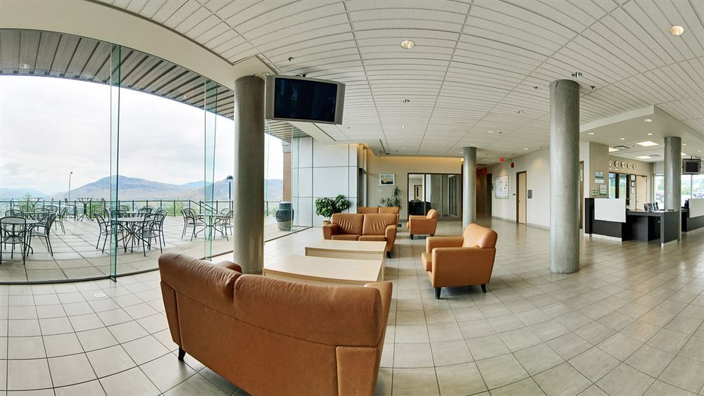 Residence&Conference Centre - Kamloops Extérieur photo