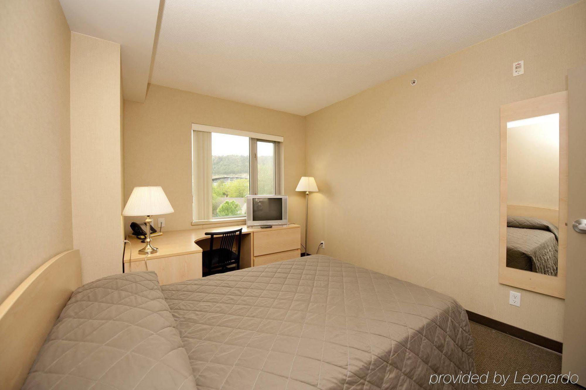 Residence&Conference Centre - Kamloops Extérieur photo