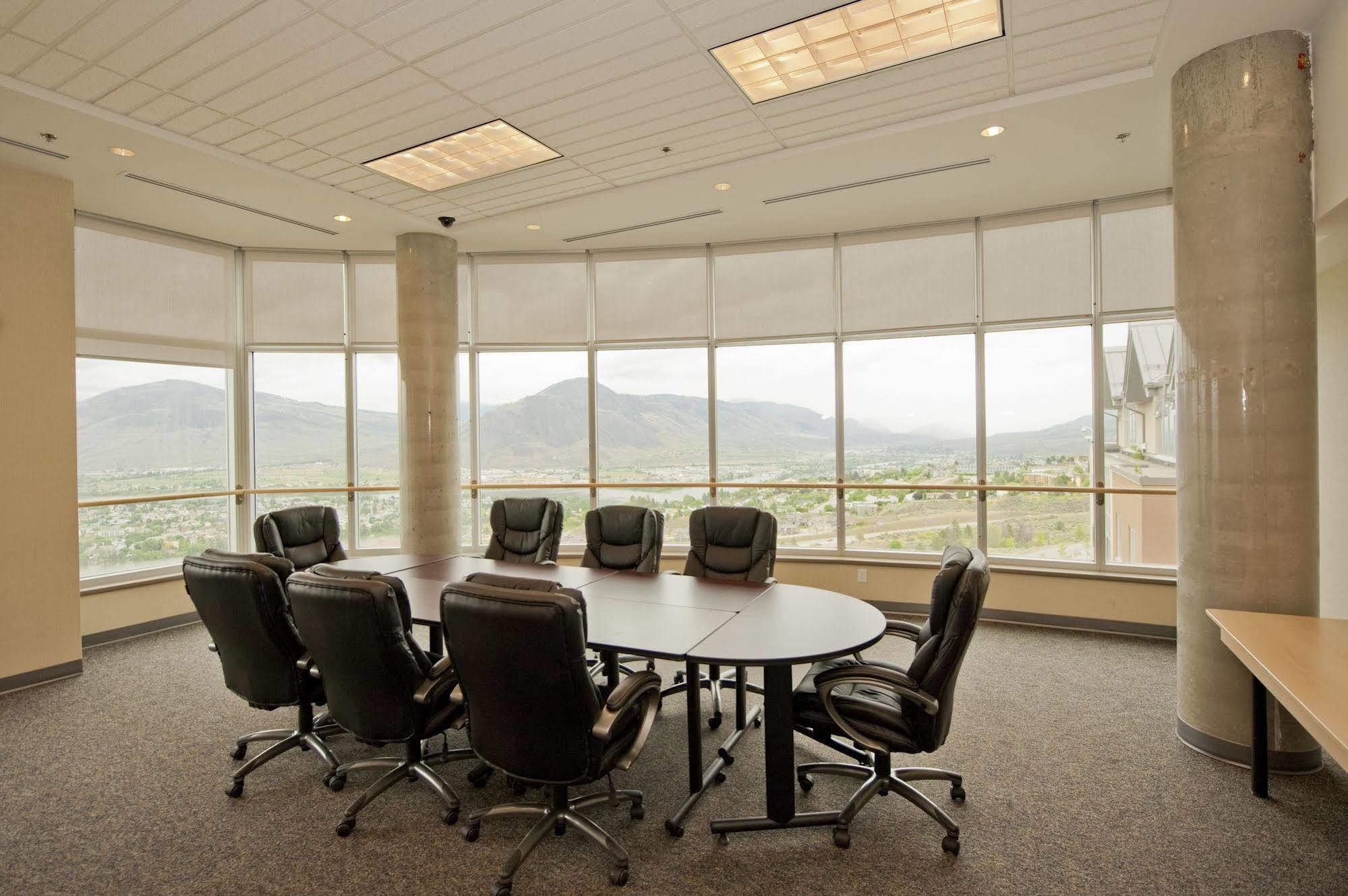 Residence&Conference Centre - Kamloops Extérieur photo