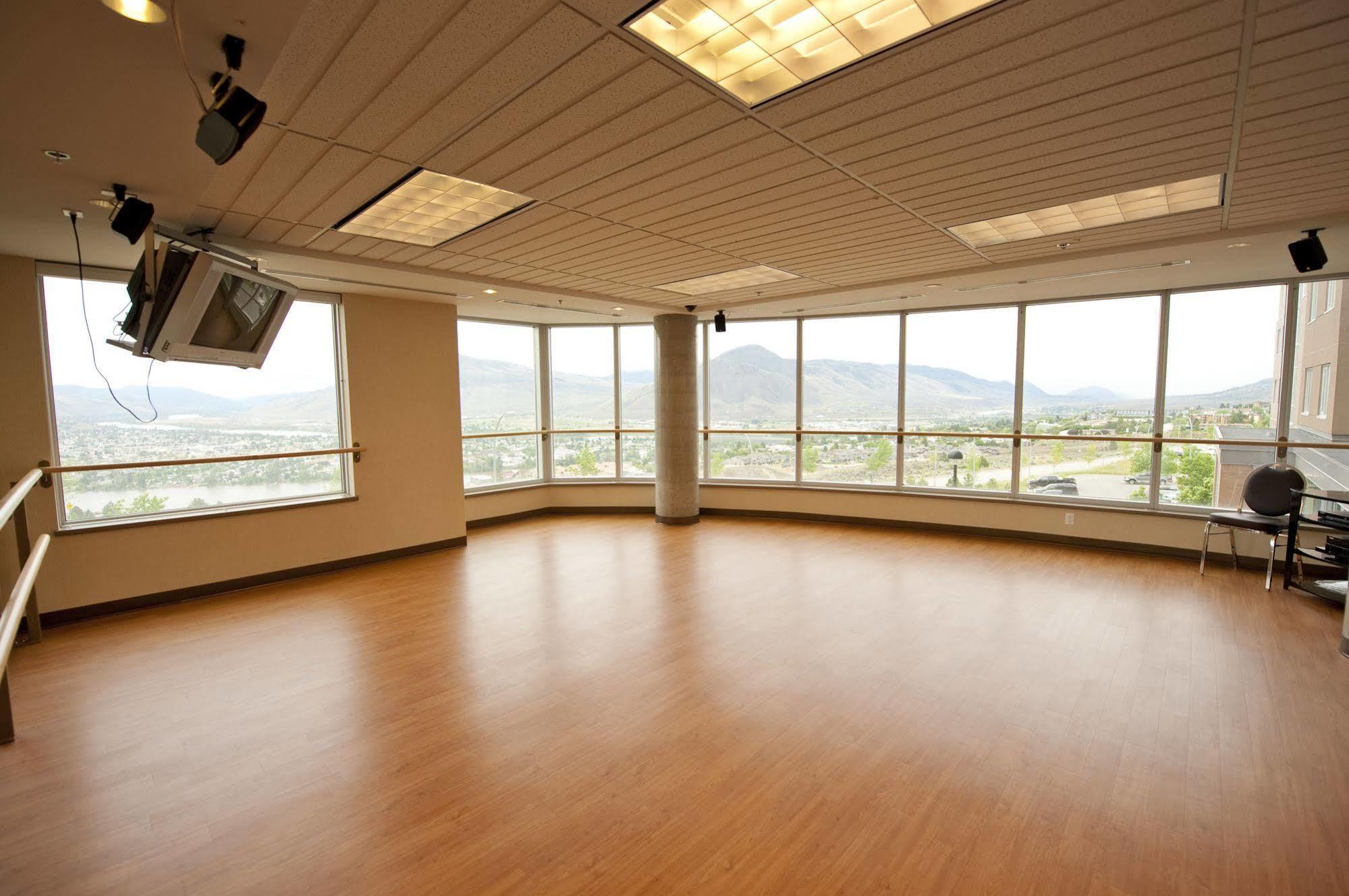Residence&Conference Centre - Kamloops Extérieur photo